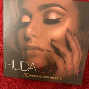 Makeup blush palette